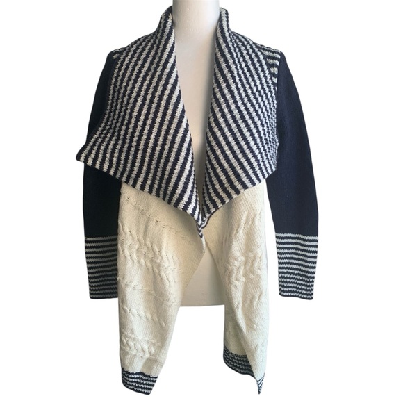 Gap Patterned Knit Sweater Wool Blend Waterfall Collar Cream Navy Stripe Relax S - Picture 3 of 10